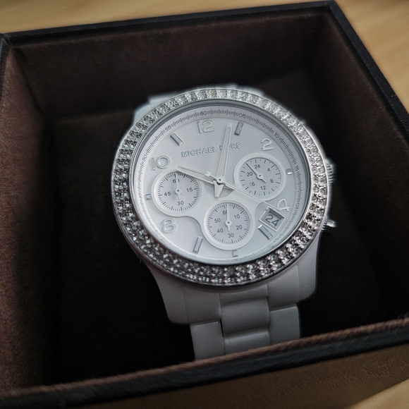 Michael Kors Ceramic Watch - Picture 1 of 11